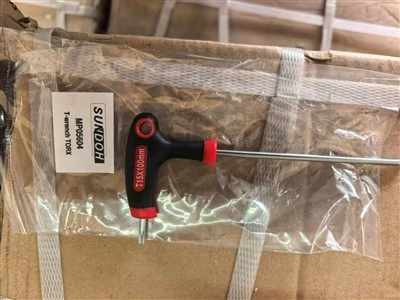 T-MANIPULOVAT S KLÍČEM TORX - T15 T30